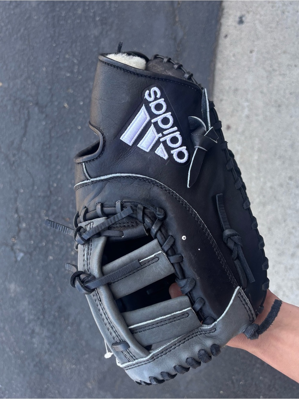 Adidas Glove EQT 13" Catcher's Mitt LHT Right Handed Thrower EQT 1250 FB AZ9152